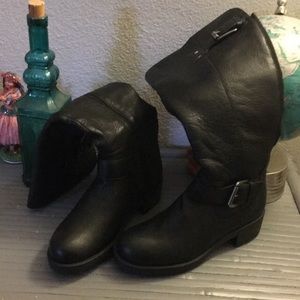 Clarke’s black leather calf boots, size 7
